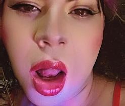SharonnZula's webcam