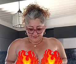 Join evelin_hott's video chat. Free webcam & chat. evelin_hott's webcam