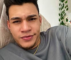 Dylan_hot's webcam