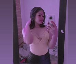 Lucy_wish1's webcam